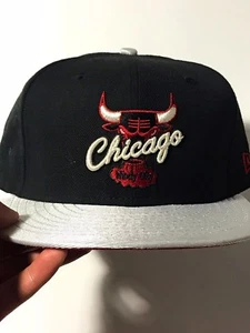 NEW ERA 59FIFTY NBA CHICAGO BULLS WINDY CITY BLACK ADULT FITTED CAP SIZE: 7 3/8 - Picture 1 of 10