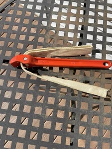 Rigid Tools Number 2 Long 28 Inch Strap Wrench - Picture 1 of 10
