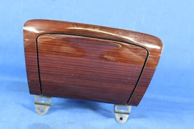 2000 Cadillac Deville DTS power outlet / ash tray cubby Foto 1 de 4