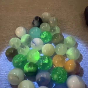 30 Glow in the Dark Glass Marbles Lot Assorted Colors❗ - Picture 1 of 9
