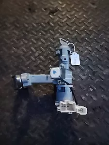 1995-2004 Toyota Tacoma OEM Ignition Switch Assembly with Key Non Tilt Floor... - Picture 1 of 3