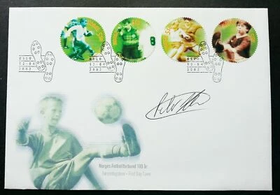 [SJ] Norway Football 2002 Soccer Sport Games (stamp FDC) *odd shape *signed - Image 1 of 4