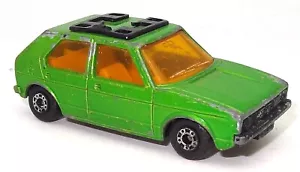 LESNEY MATCHBOX NO. 7 VW VOLKSWAGEN GOLF HATCHBACK - Picture 1 of 3