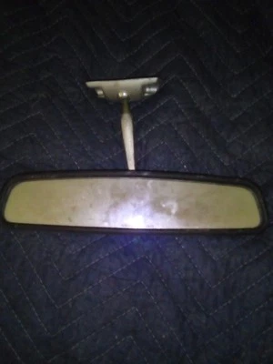 Espejo retrovisor interior Plymouth 68 montado en el techo Foto 1 de 2