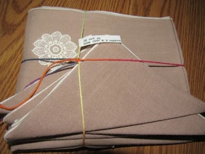 Vintage Linen Taupe Tablecloth 38" w 4 Napkins White Flower Embroidered - Picture 1 of 10