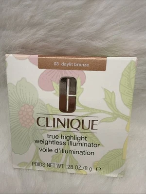 Iluminador sin peso Clinique True 03 bronce iluminado por el día 0,28 oz - nuevo en caja Foto 1 de 4