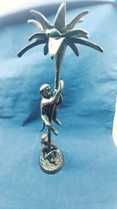 PALMA RAMPICANTE IN OTTONE MASSICCIO/BRONZO DI 2 SCIMMIE - PORTACANDELE - Foto 1 di 12