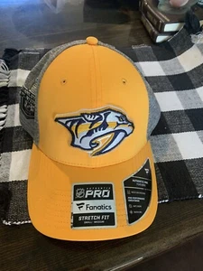 Gorra de hockey NHL Predators, Nashville Tennessee, auténtica profesional, fanáticos, flexible S/M - Imagen 1 de 5