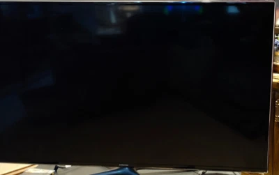 UN55F6300AF Samsung 55'' TV +stand +power cord NOT WORKING - Image 1 of 4