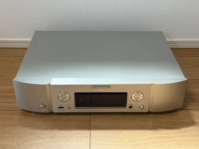 Marantz NA8005 High resolution Audio Player working W/remote good condition! - Image 1 of 4