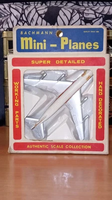 Mini-Planes By Bachmann, "Convair 880". Scala 1:400. - Immagine 1 di 4