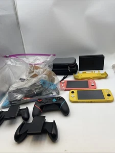2 Consolas Nintendo Switch Lite Amarillo Rosa para Piezas o Para Arreglar. Pantalla azul - Imagen 1 de 17