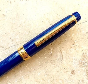 DIPLOMAT facettierter Classic Collection Kugelschreiber, blau - Bild 1 von 2