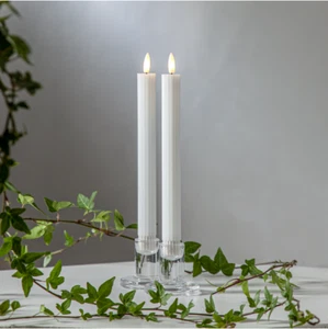 LED Leuchterkerzen 2er Set Echtwachs 25 cm 3D-Flamme Timer warmweiß Stabkerzen - Picture 1 of 5