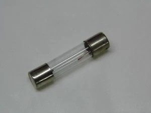 Birne Lampe Kontrollleuchte Pilot 8V 0,3A 300mA 2,4W Ø 6mm L 30mm - Bild 1 von 1