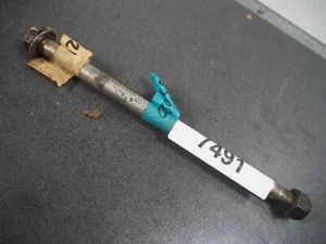 SUZUKI T500 TITAN T 500 - 7491 - SWINGARM axle 61211-15006 - Picture 1 of 4