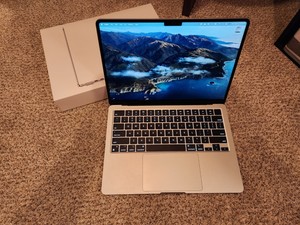 Apple MacBook Air 13.6" (256GB SSD, M2, 8GB) Laptop - Silver - MLXY3LL/A 