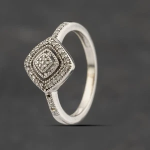 Second Hand 9ct White Gold 0.15ct Diamond Cluster Ring 41383314 - Picture 1 of 2