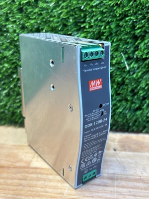 Pre Owned | MEAN WELL DDR-120B DDR-120C DDR-120D DIN Rail Type DC-DC Converter - Image 1 of 4