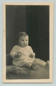 POSTCARD BABY Girl. woollen dress Studio portrait. RPPC - Picture 1 of 2