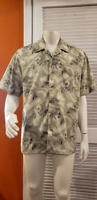 Trader Bay Hawaiian Shirt - Image 1 of 4