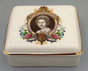 Lord Nelson Pottery QUEEN ELIZABETH II Silver Jubilee Lidded Trinket Jewelry Box - Picture 1 of 10