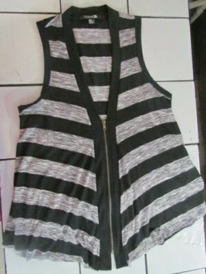 Women's Blouse Vest Size M Black & Gray Stripes Zipper Forever 21 Brand Nice - Image 1 of 4