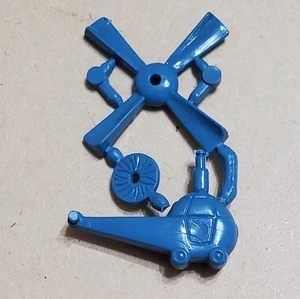 1960's put-together HELICOPTER (blue) CRACKER JACK PRIZE Makatoy - Picture 1 of 1