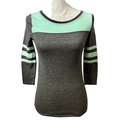 Camisa Pullover Top Gris y Como Nueva Bloques de Color Manga 3/4 Para Mujer XS Arizona Jean Co. Foto 1 de 4