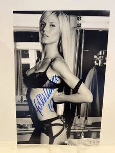 HEIDI KLUM SIGNED 11X17 PHOTO BEAUTIFUL SUPERMODEL AUTO BECKETT BAS COA - Picture 1 of 3