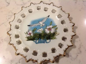 UTAH SOUVENIR PLATE - Seagull theme, gold rimmed, Vintage 5 1/2"  - Picture 1 of 2