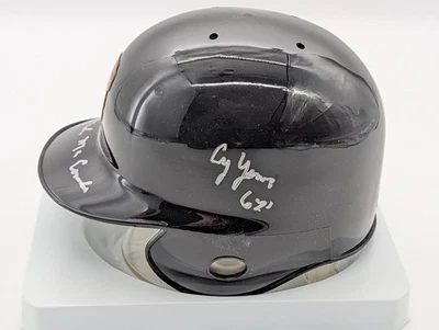 Mini casco de bateo firmado por Mike McCormick de los Gigantes de San Francisco AUTO CERTIFICADO DE AUTENTICIDAD JSA Foto 1 de 4