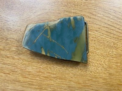 Hebilla de cinturón de piedra Foto 1 de 3