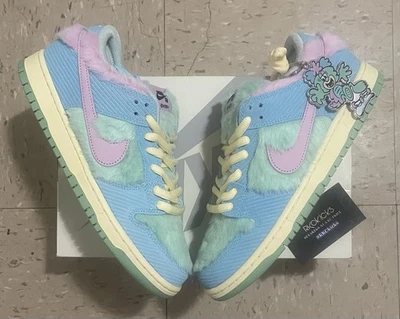 Size 9 - Nike Verdy x Dunk SB Low Visty - Image 1 of 4