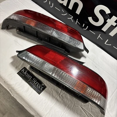 Par de luces traseras traseras de fábrica OEM para Honda Prelude 1997-2001 izquierda derecha Foto 1 de 4