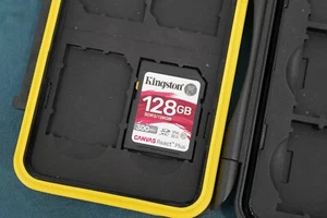 Carte mémoire Kingston Canvas React Plus 128 Go V90 - Excellent état - Photo 1/5