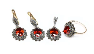 Juego de joyas de piedras preciosas granate simuladas para mujer - plata de ley 925K genuina - Imagen 1 de 9