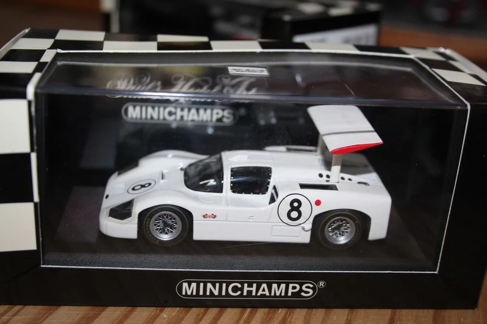 CHAPPARAL 2F N°8 Le Mans 1967 ( Minichamps ) 1:43 - Photo 1/2