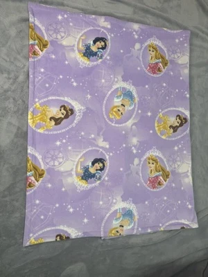 Manta/mascota/princesa regazo y cenicienta de lana Disney para bebé Foto 1 de 4