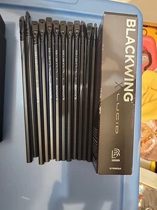 Blackwing X Lucid Box mit 12 Blackwing Bleistiften mit Radiergummi Perlenaufdruck limitierte Auflage - Bild 1 von 8