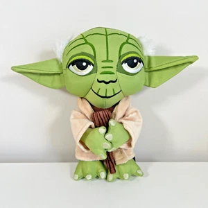 Star Wars Yoda Ballistic Nylon Plush Squeaky Dog Toy with Squeakers - Picture 1 of 6