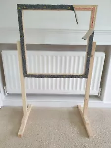 Telaio di aggancio per tappeti / telaio ad ago perforato 60 cm x 60 cm e supporto - Foto 1 di 5