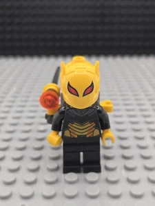 LEGO Firefly Minifigure - 76117 DC Superheroes Batman Poison Ivy Mech - Picture 1 of 2
