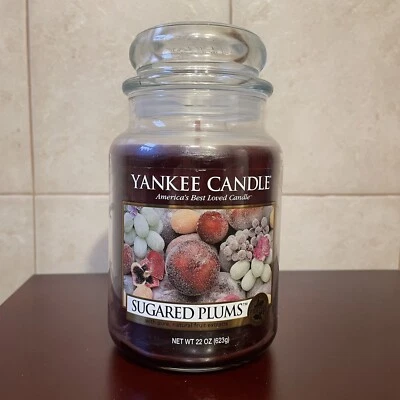 NEW YANKEE CANDLE "SUGARED PLUMS" LARGE JAR HOUSEWARMER Fruit Festive Food 22 oz - Image 1 of 4
