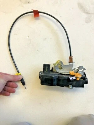 Actuador de cerradura de puerta delantero derecho OEM, Chevrolet 22741841 2011-2016 impala Foto 1 de 4