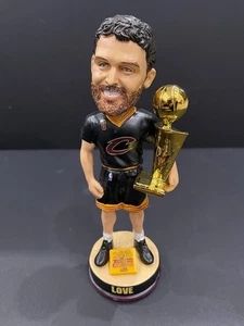 NUOVO FOCO Kevin Love Cleveland 2016 NBA Champions Bobblehead - Foto 1 di 14