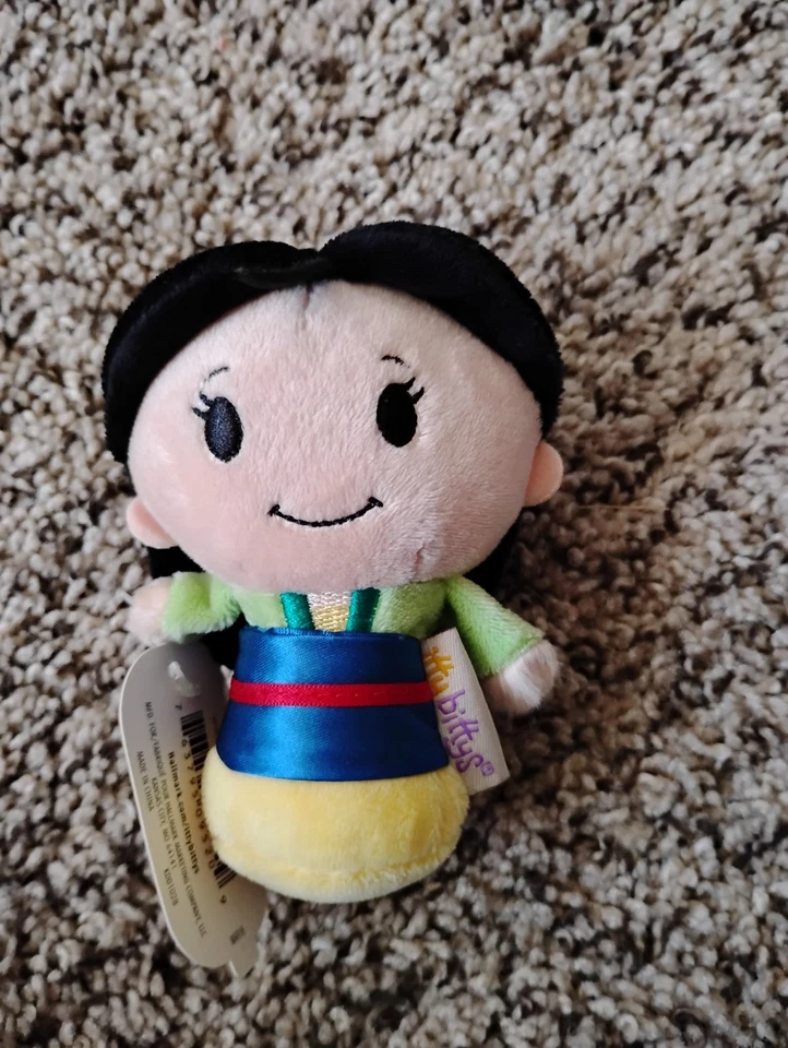 Peluche Hallmark Itty Bittys Disney Princesa Mulan - Usado con etiquetas Foto 1 de 1