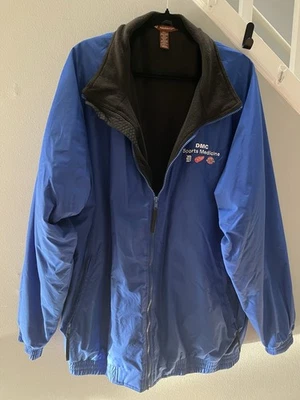 008: Jaqueta azul DMC Sports Medicine forrada de lã com zíper completo - Imagem 1 de 4