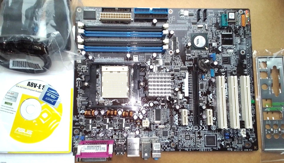 -ASUS A8V-E SE  REV:2.00  +(SKT 939)  +SCATOLA +CD+MANUALE+CAVI - Immagine 1 di 4