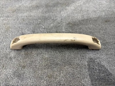 Tailgate Trunk Grab Handle 1998-2007 Toyota Land Cruiser Lexus LX470 J100 OEM — 第 1/4 张图片